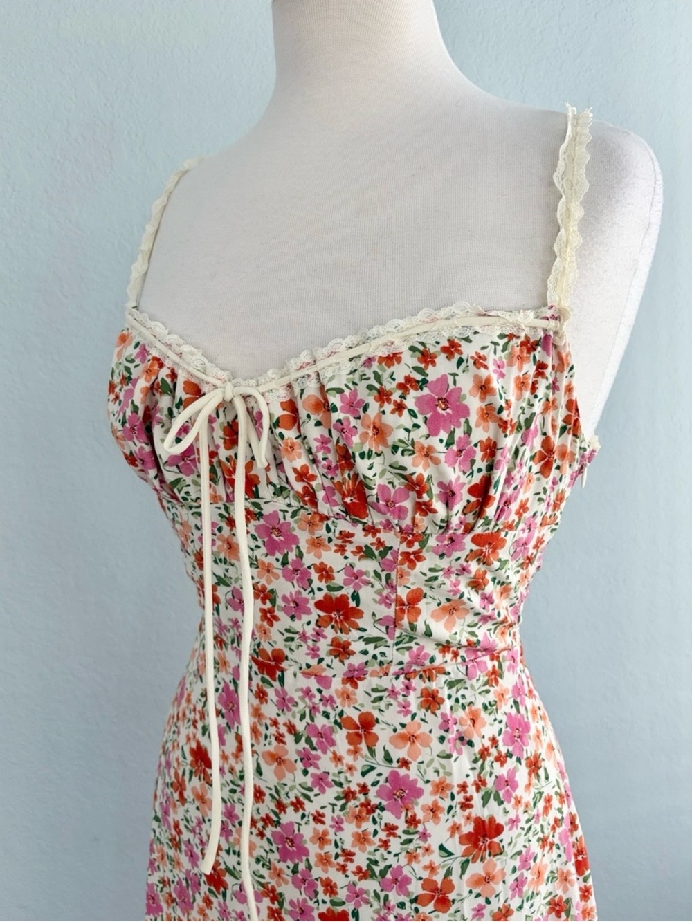 Commense NWT Floral Print Lace Trim Cami Midi Dress - Picture 8 of 15